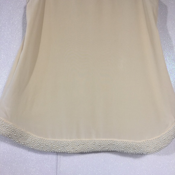 Tops - Picture 7 of 8